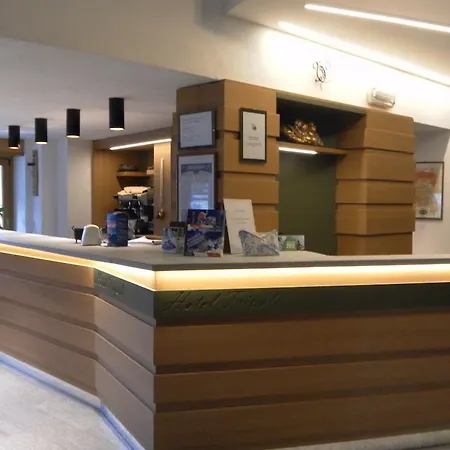 Otel Tripoli La Margherita 3*